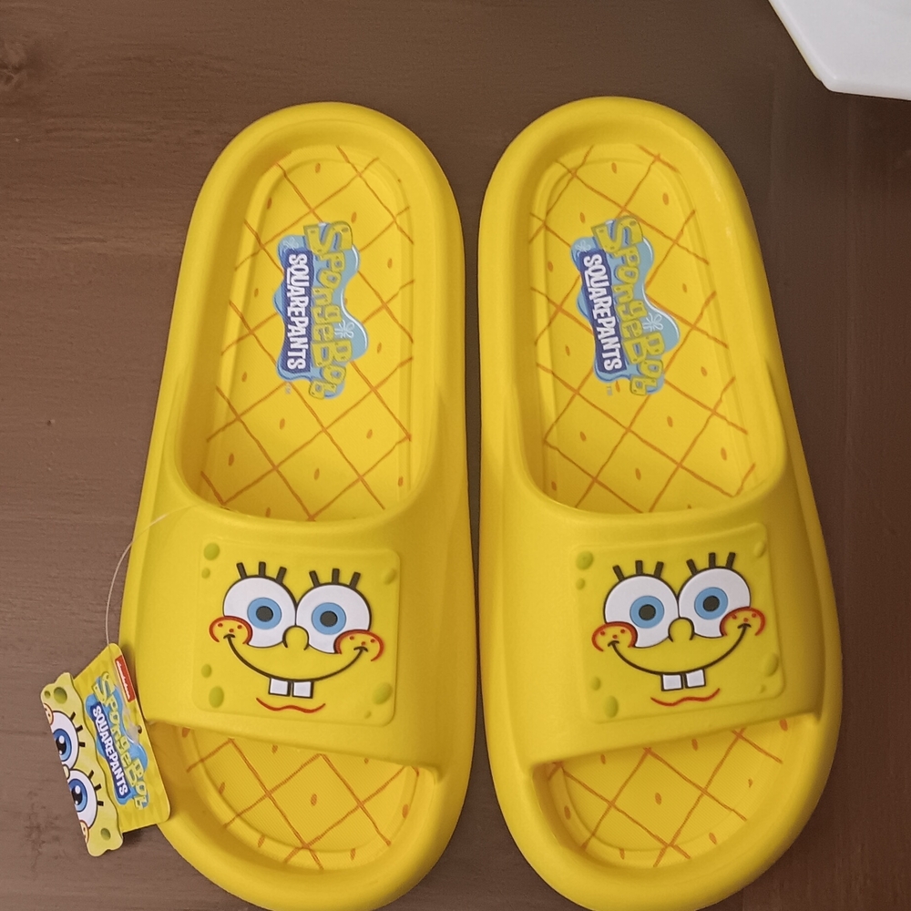 SpongeBob SquarePants Yellow Slippers. Size 10
